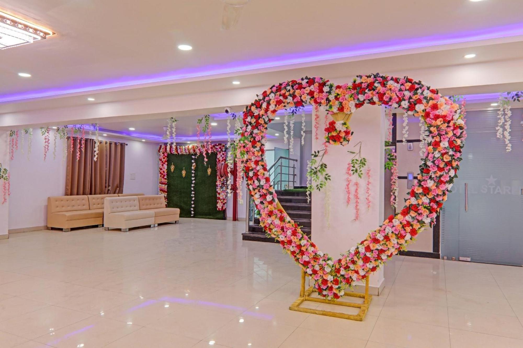 Collection O Starfield Hotel Lucknow Ngoại thất bức ảnh