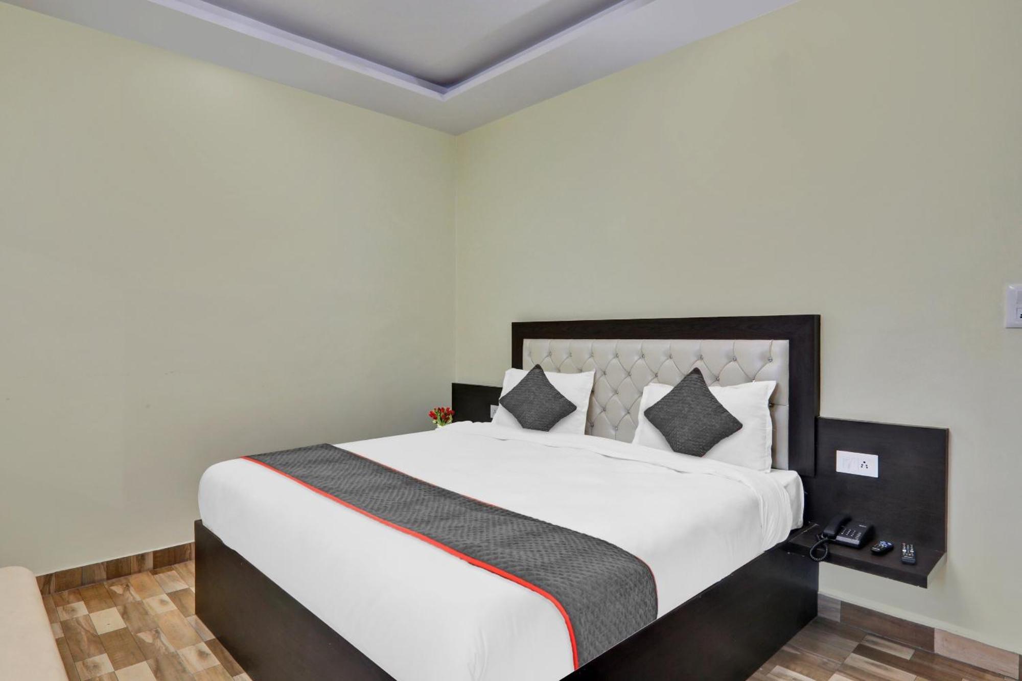 Collection O Starfield Hotel Lucknow Ngoại thất bức ảnh