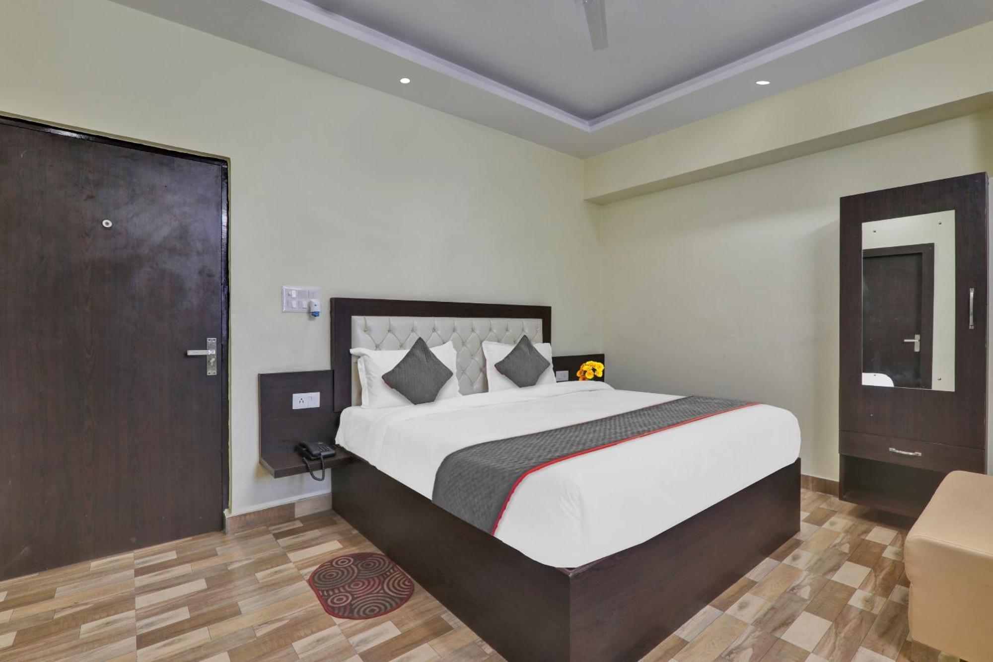 Collection O Starfield Hotel Lucknow Ngoại thất bức ảnh