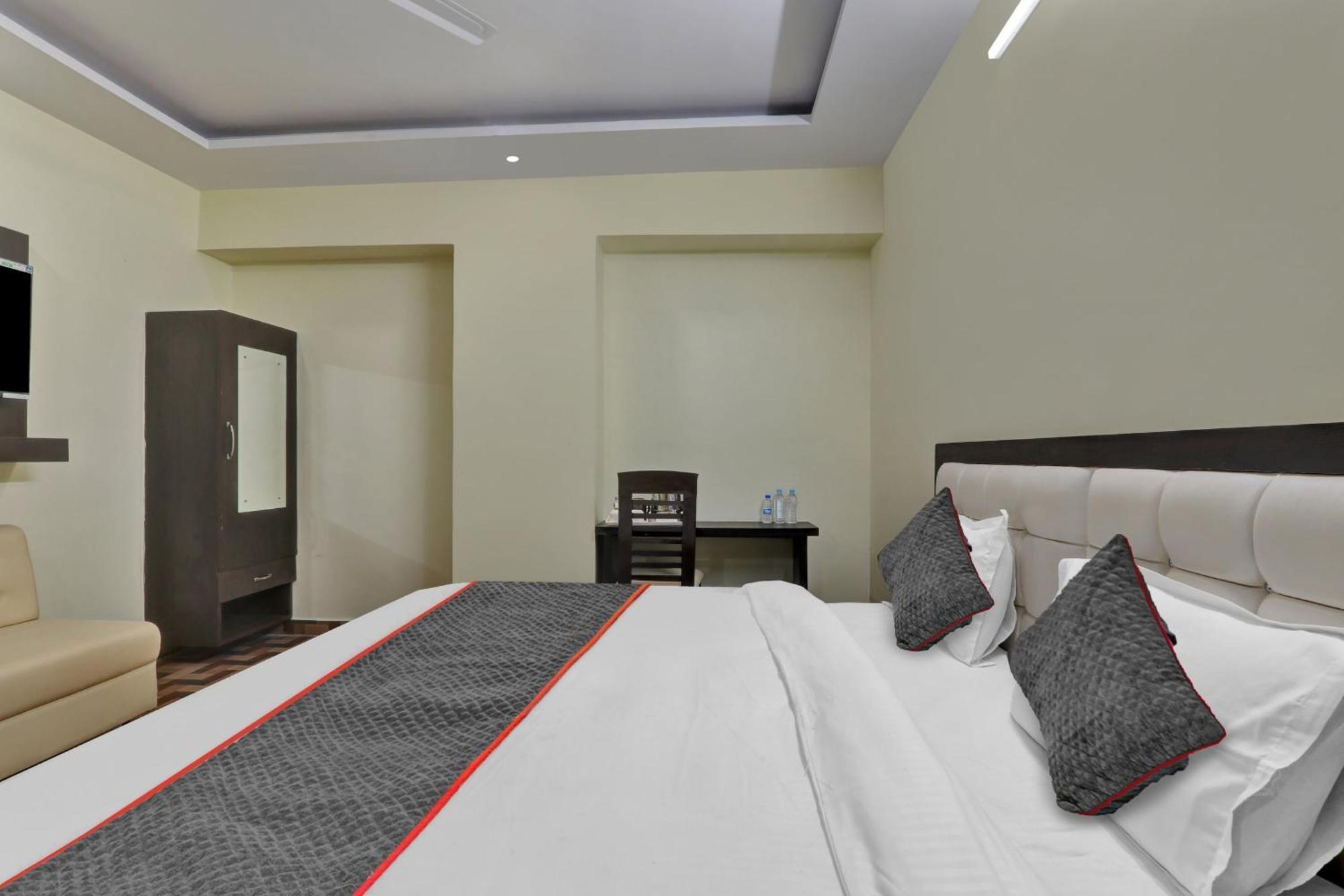 Collection O Starfield Hotel Lucknow Ngoại thất bức ảnh